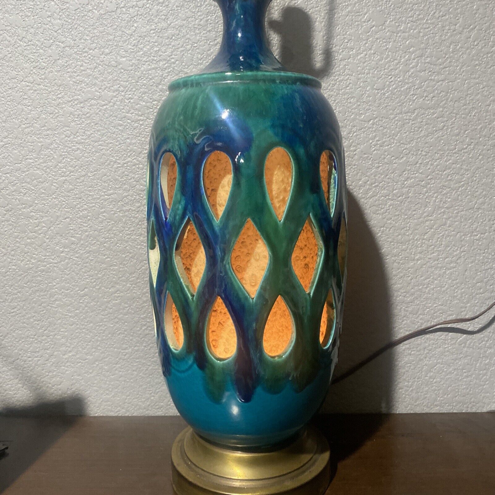 MCM Vintage BERGER  Pottery AQUA DEEP BLUE GREEN Drip GLAZE TABLE LAMP