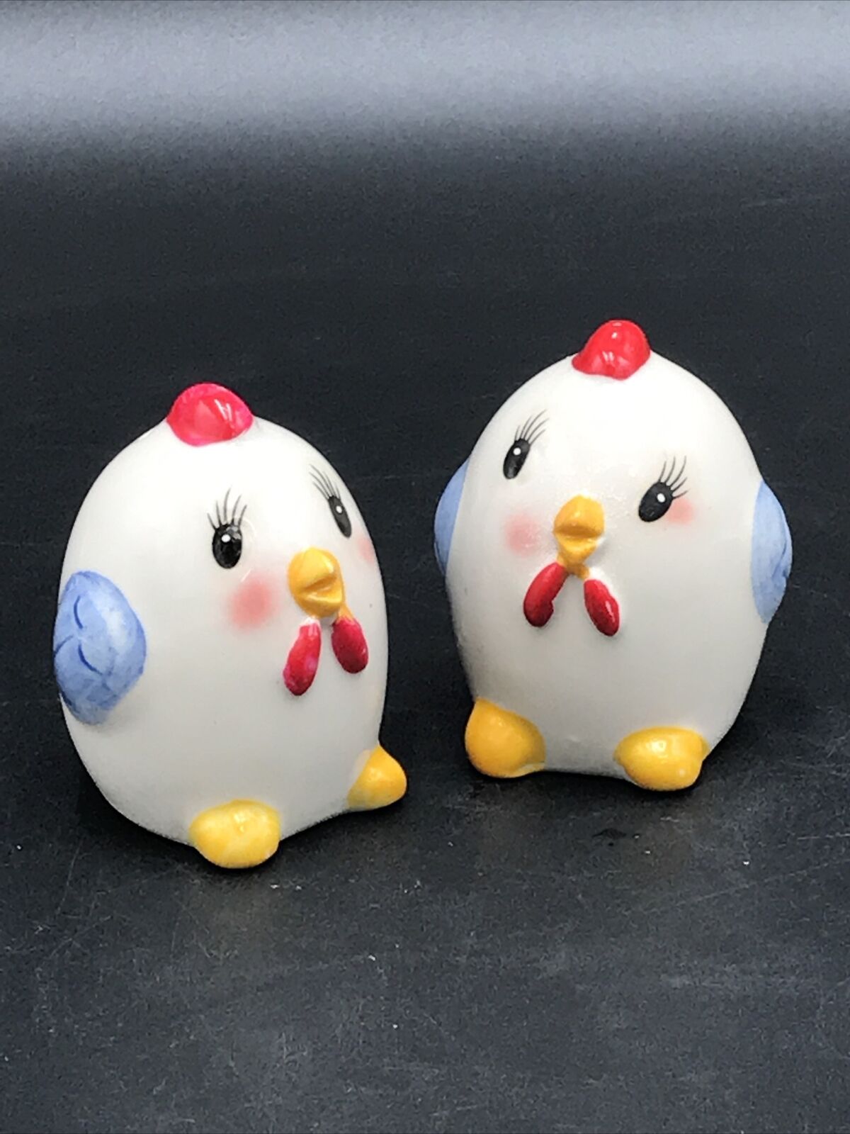 Adorable Little Chicks Salt And Pepper Shakers 2\