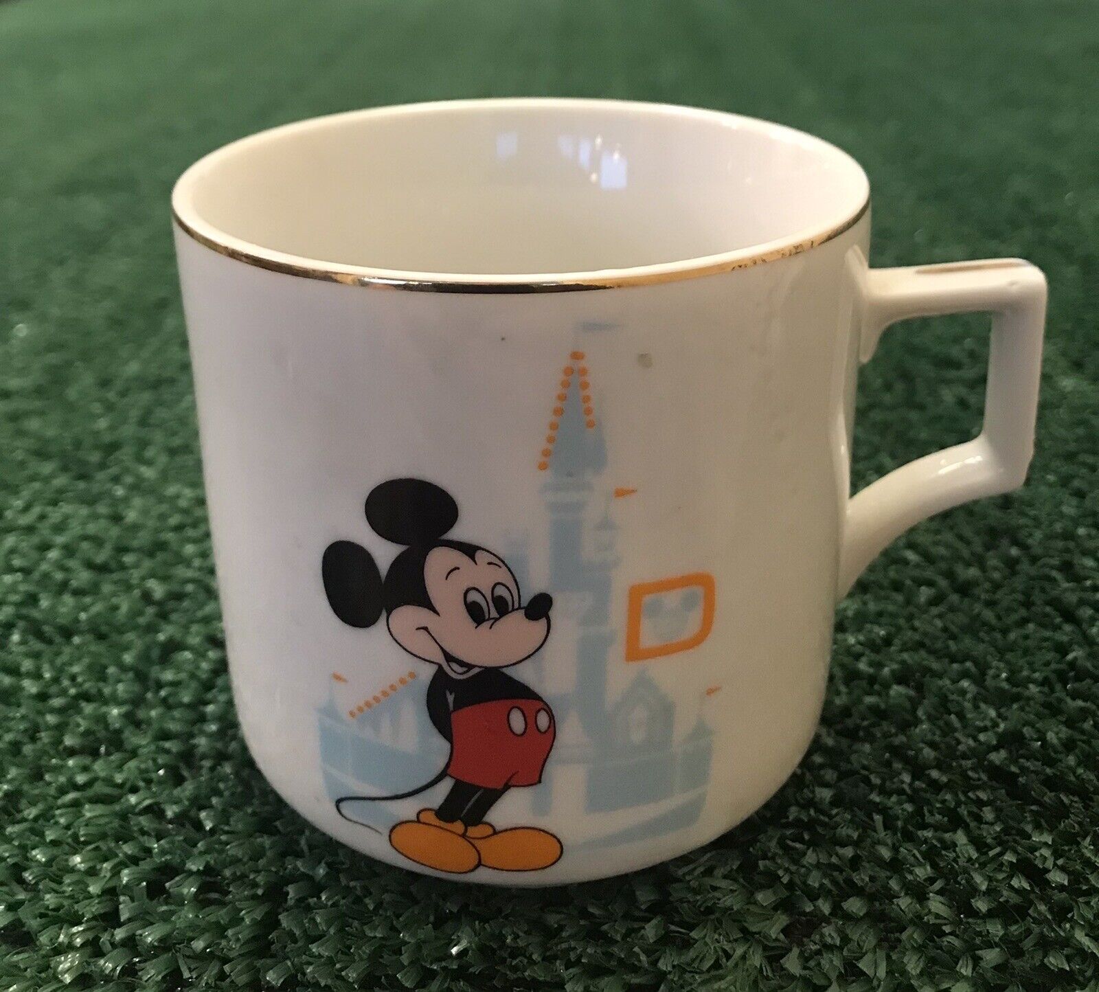 Vintage Walt Disney World Productions Studio.  Mickey Mouse Coffee Cup Gold Rim