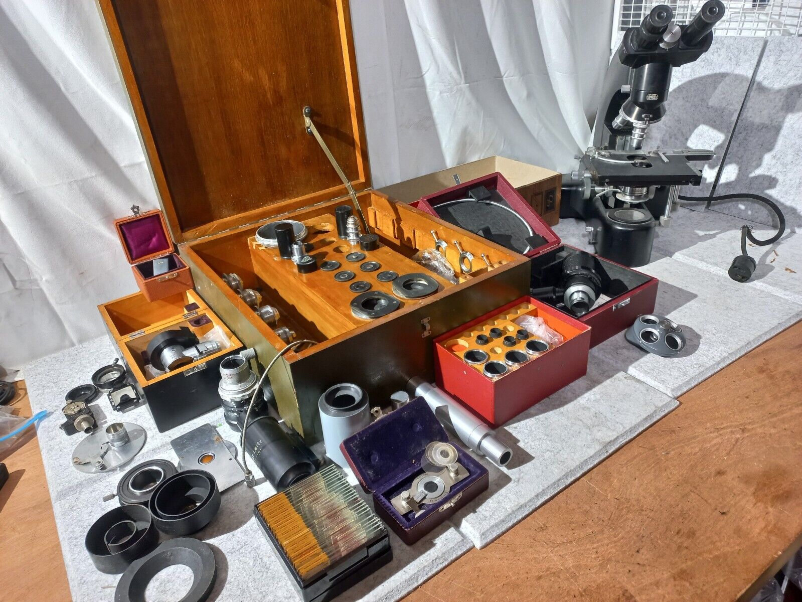 Vtg Leitz Wetzlar Ortholux  Microscope w/ HUGE lot components