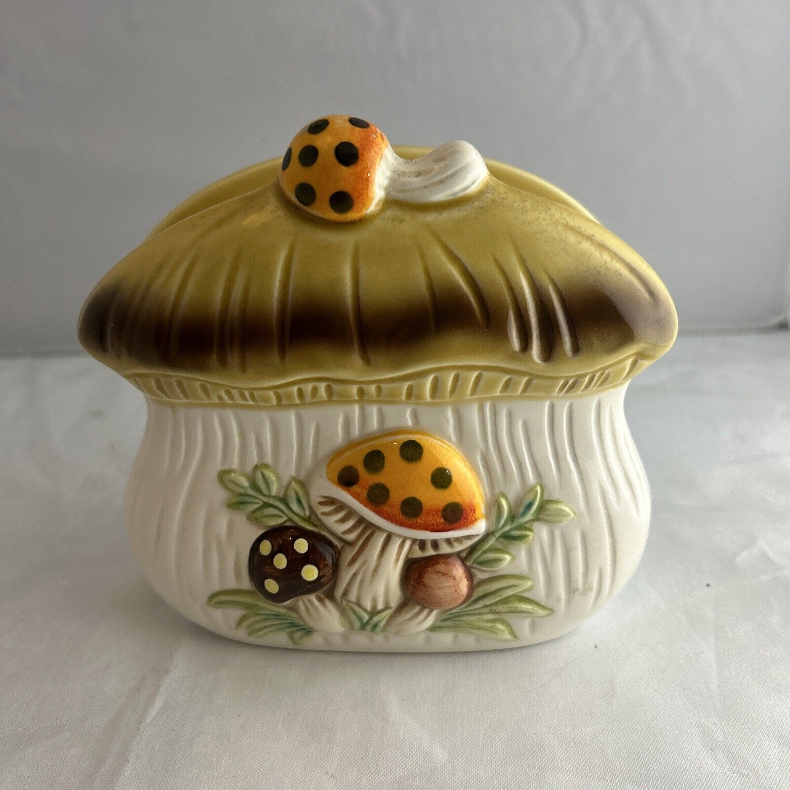 Sears Roebuck & Co Ceramic Merry Mushroom Napkin Holder 1978 