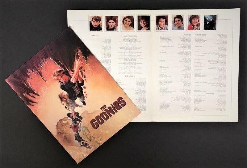 Goonies Original Movie Program Josh Brolin Sean Astin 1985    *Hollywood Posters