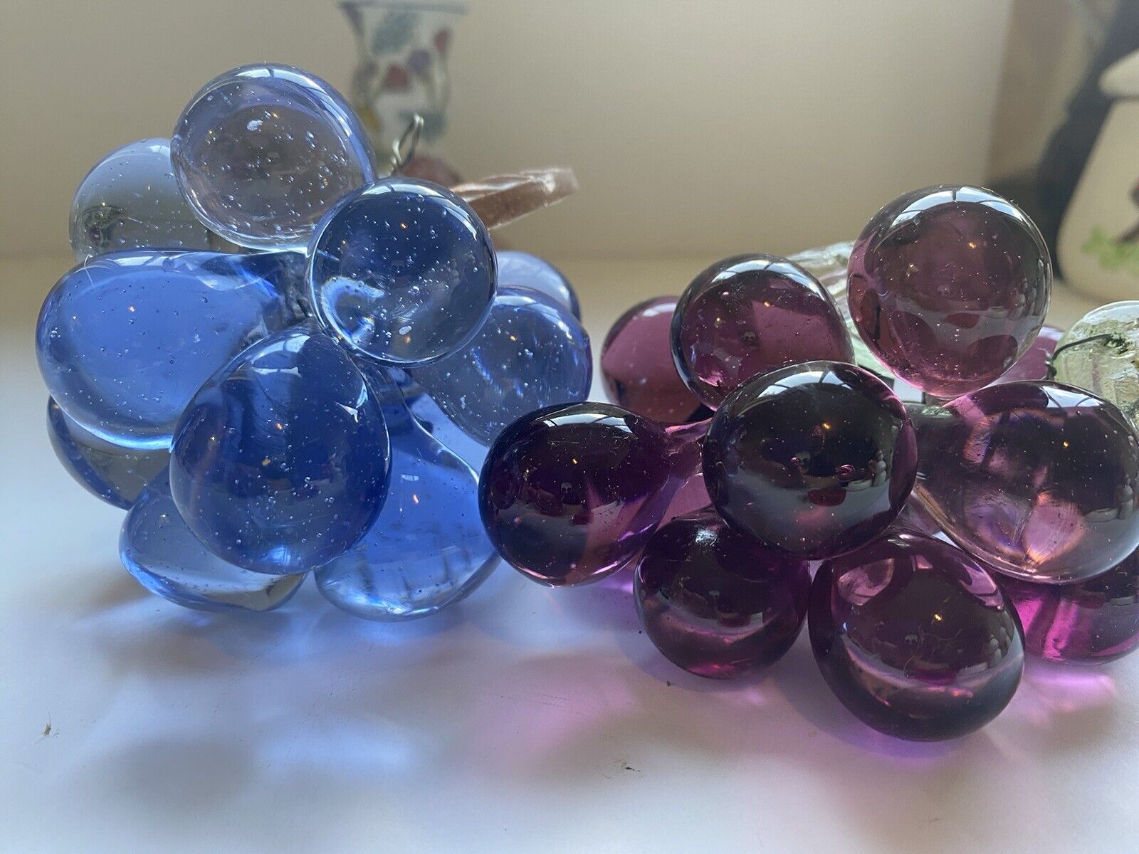 Stunning VTG Lucite Acrylic Blue and Purple Grapes Mid Century Great Condition