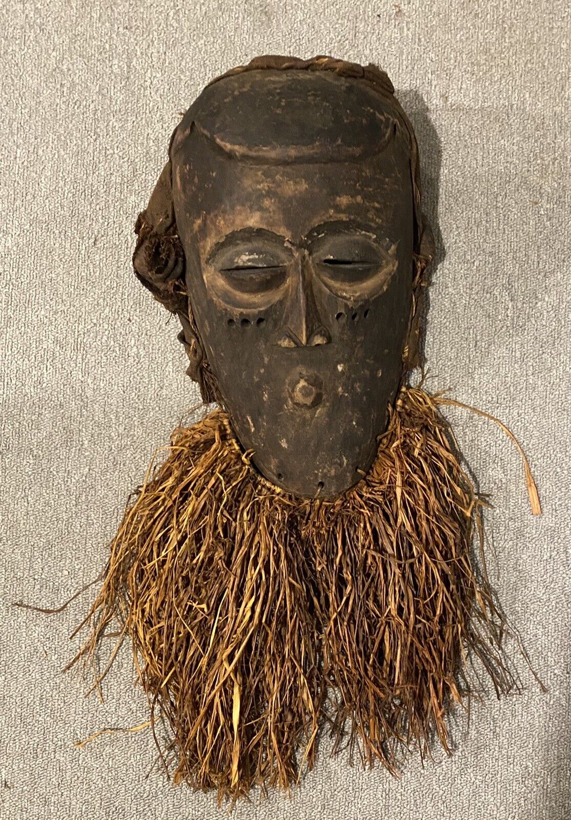 Stunning Vintage African Tribal Cloth Helmet Mask Raffia Beard 