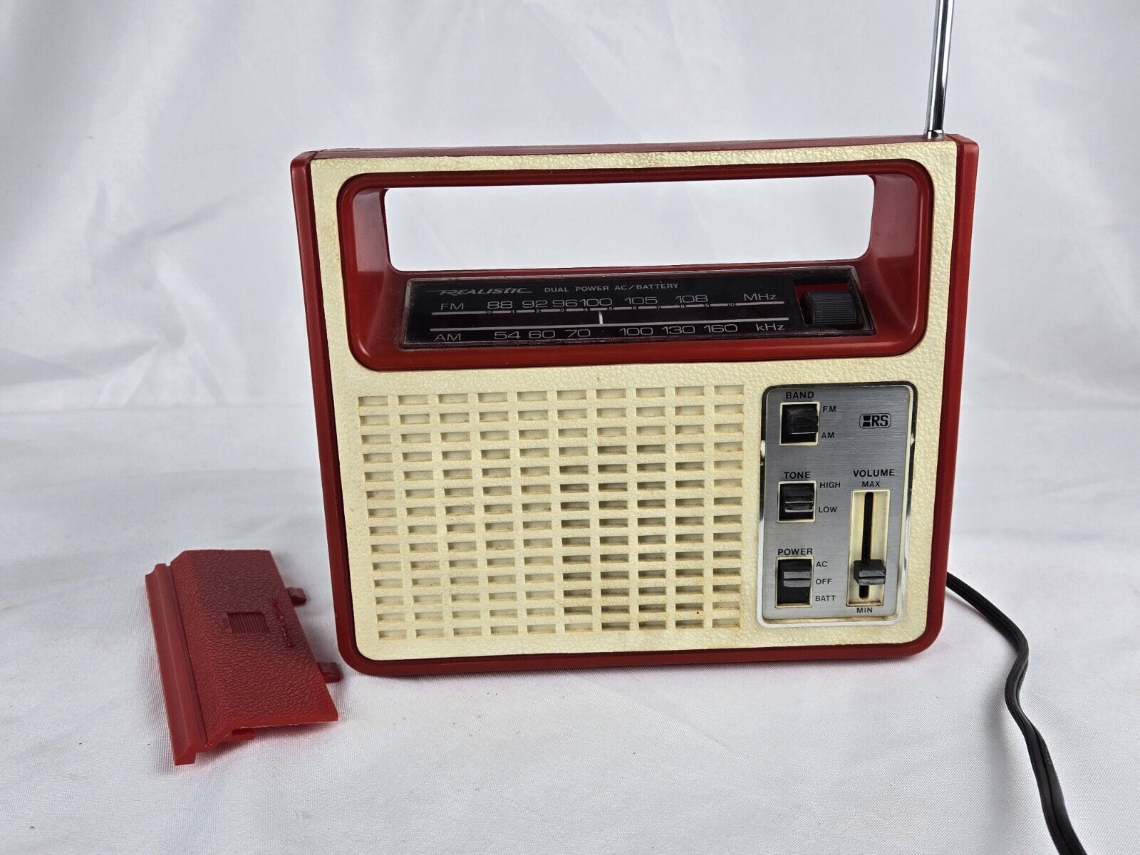 VTG Radio Shack REALISTIC Red AM-FM Radio Dual Power Works Great