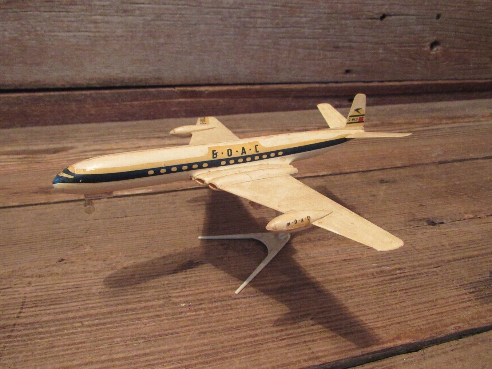 Vintage B.O.A.C G-ANLO Model Airliner - PARTS