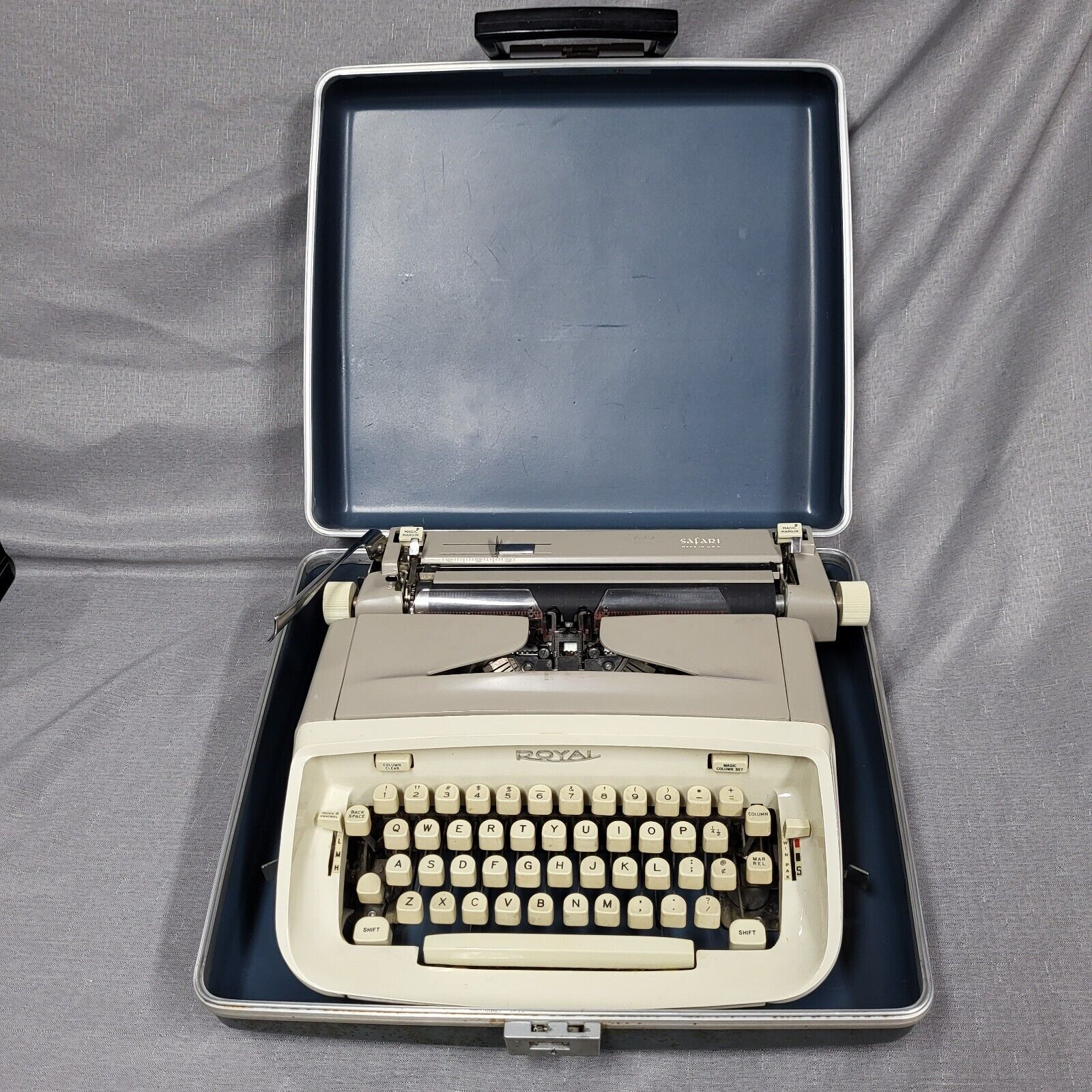 Vintage Royal Safari Typewriter Gray w Blue Case  Mid Century