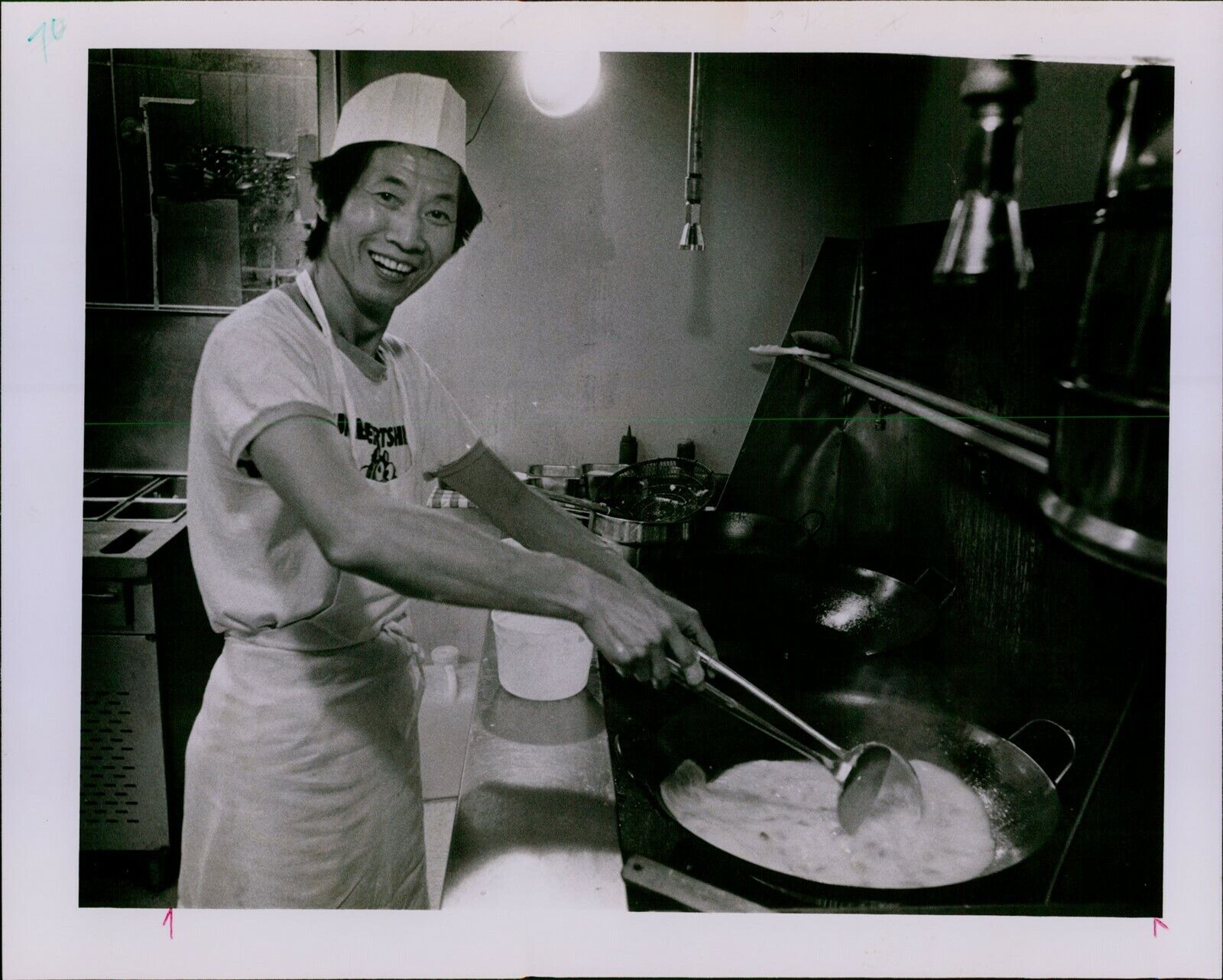 LG862 \'79 Original Rick Solberg Photo CHINESE IMMIGRANT Restaurant Owner Kitchen