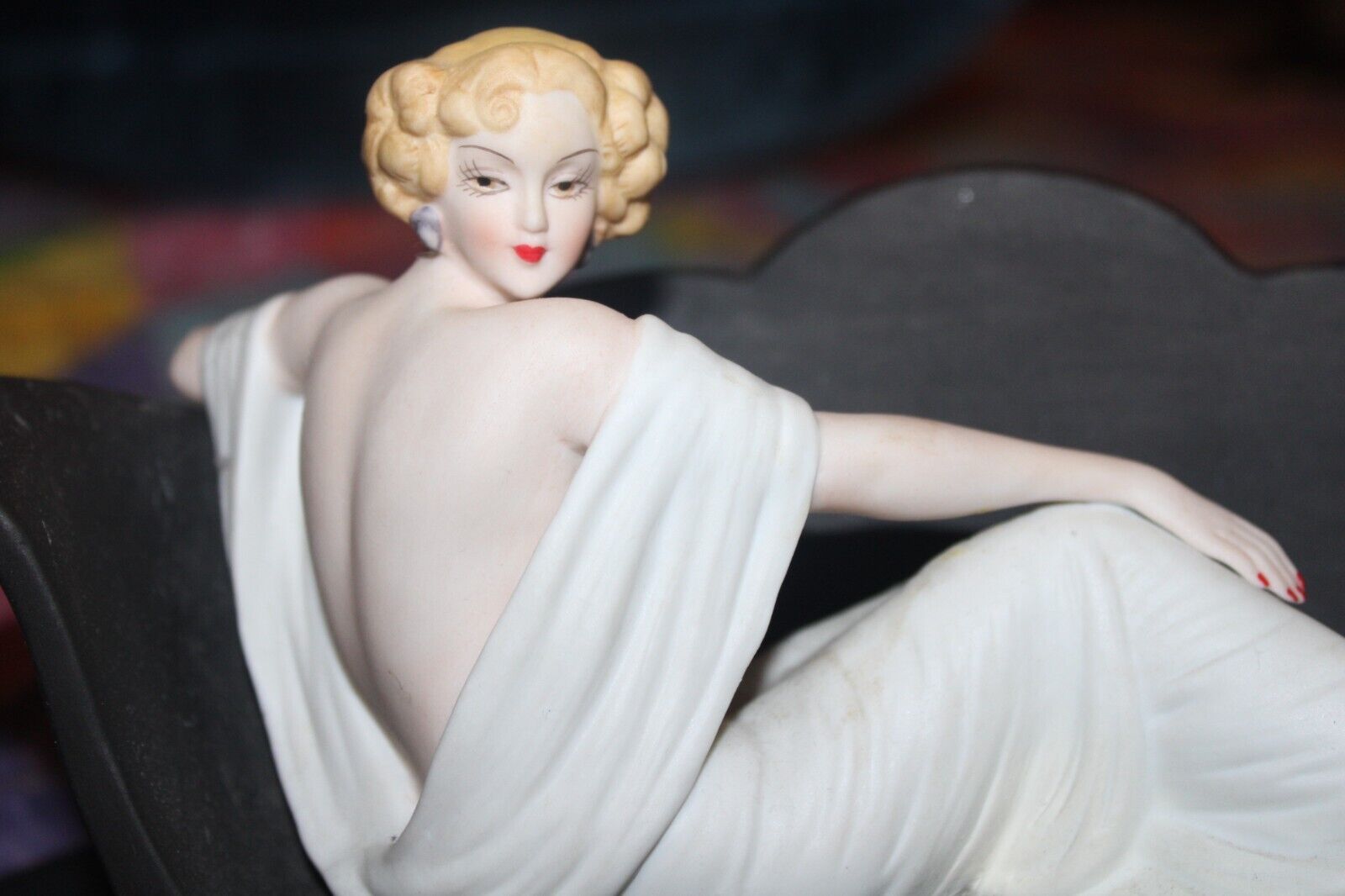 Louis Icart 1937 Le Sofa  H2022 Figurine #772/10,000--Perfect Condition