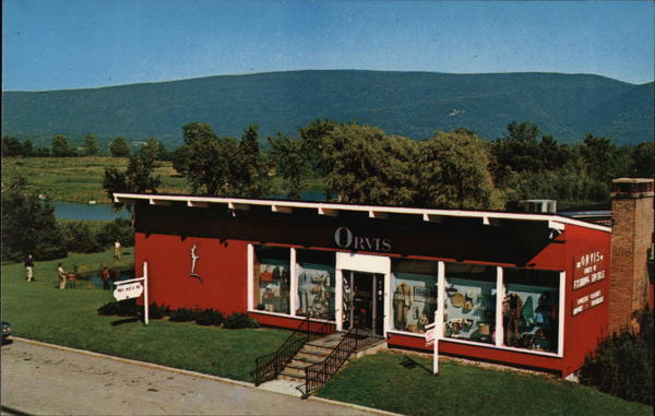 Manchester,VT The Orvis Showroom Bennington County Vermont Chrome Postcard