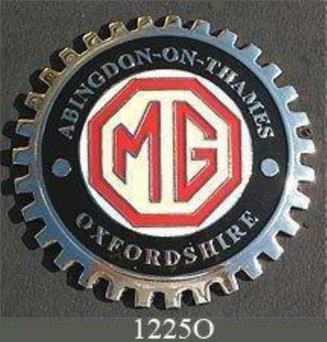 MG ABINGDON ON THAMES OXFORDSHIRE CAR GRILLE BADGE