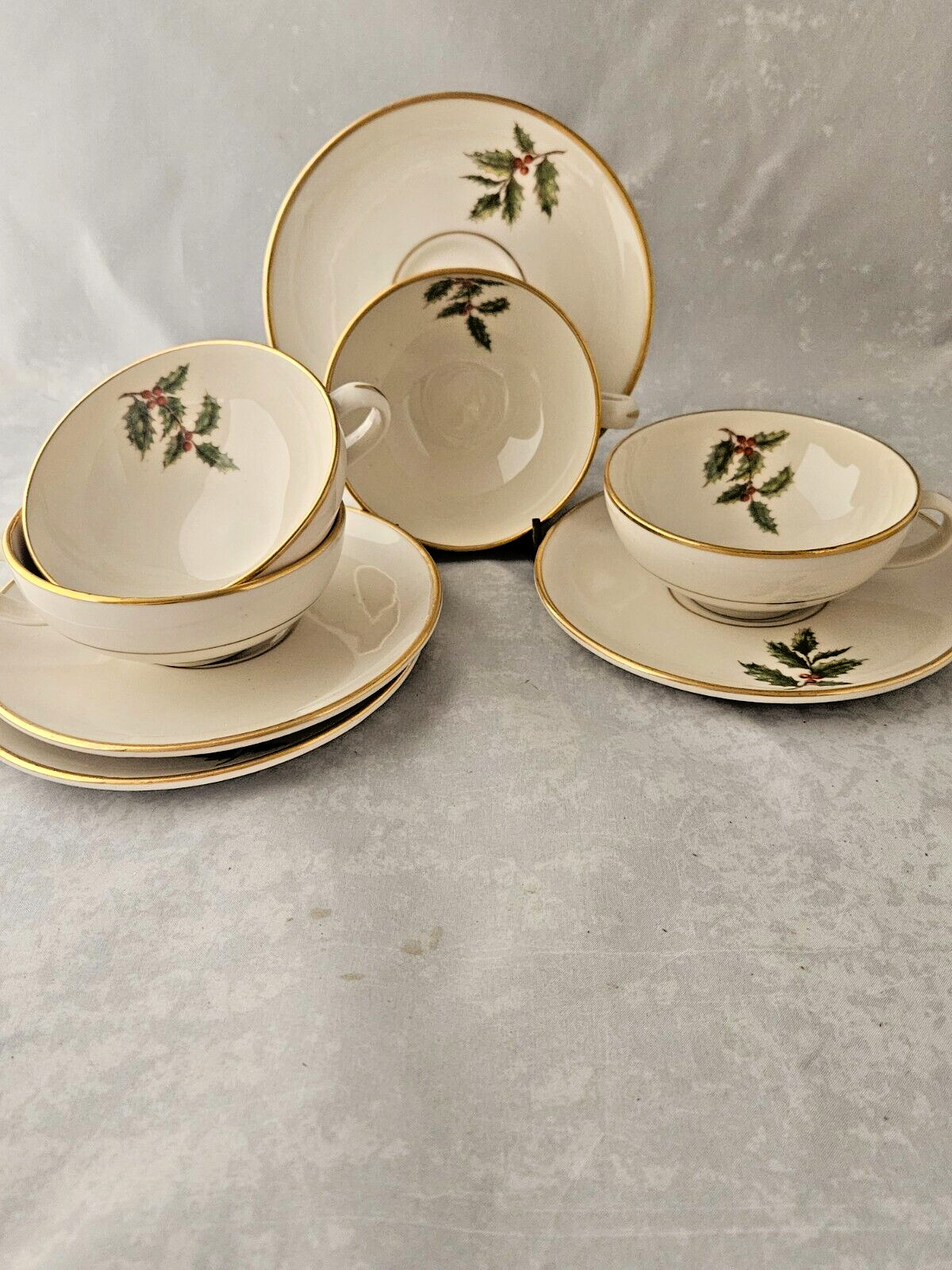 Antique Ivory Lamberton Scammell Set of 4 Christmas Cup/Saucer  Beautiful RARE