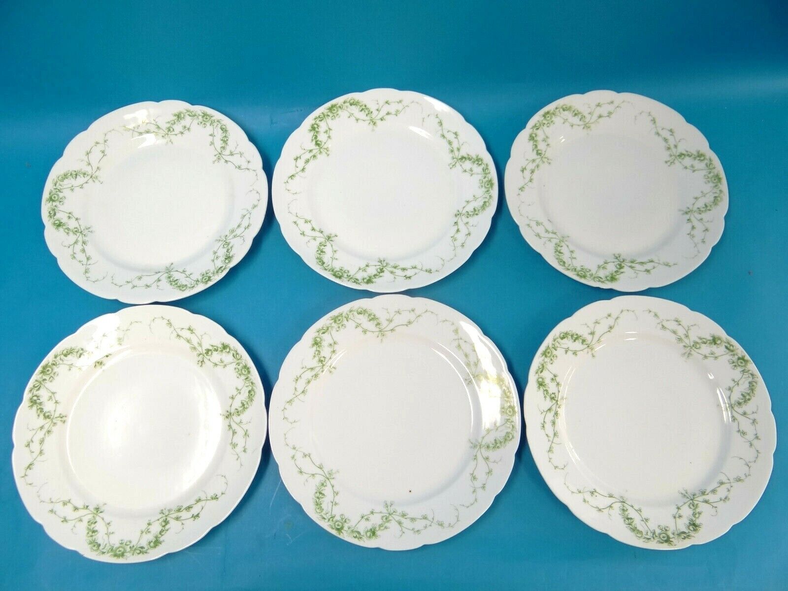 Antique Set Altrohla Austria A Green Vine Dinner Plates Dishes China Porcelain