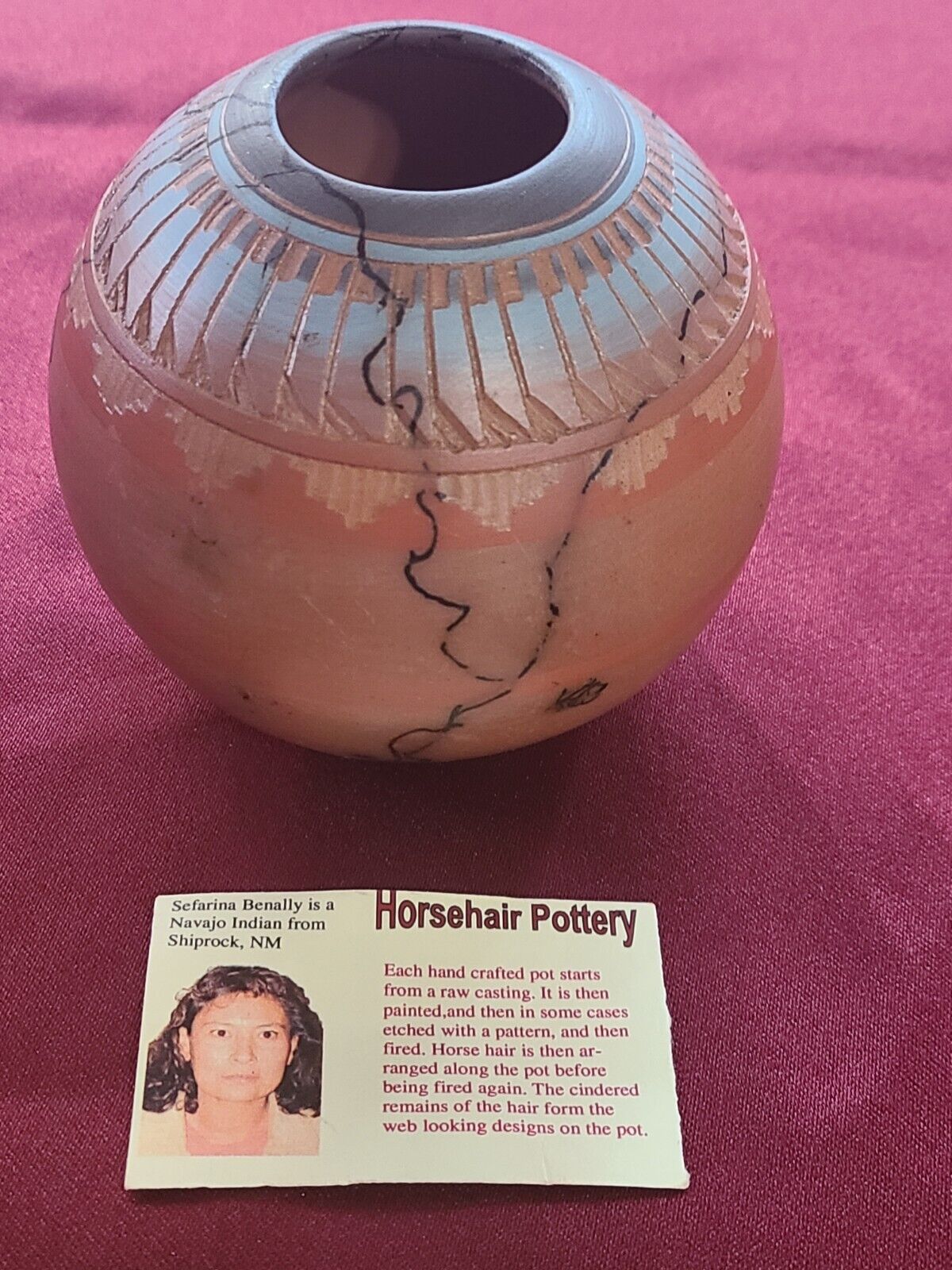AUTHENTIC Navajo NM Indian Hand Etched Horsehair Pottery Signed on bottom w/card