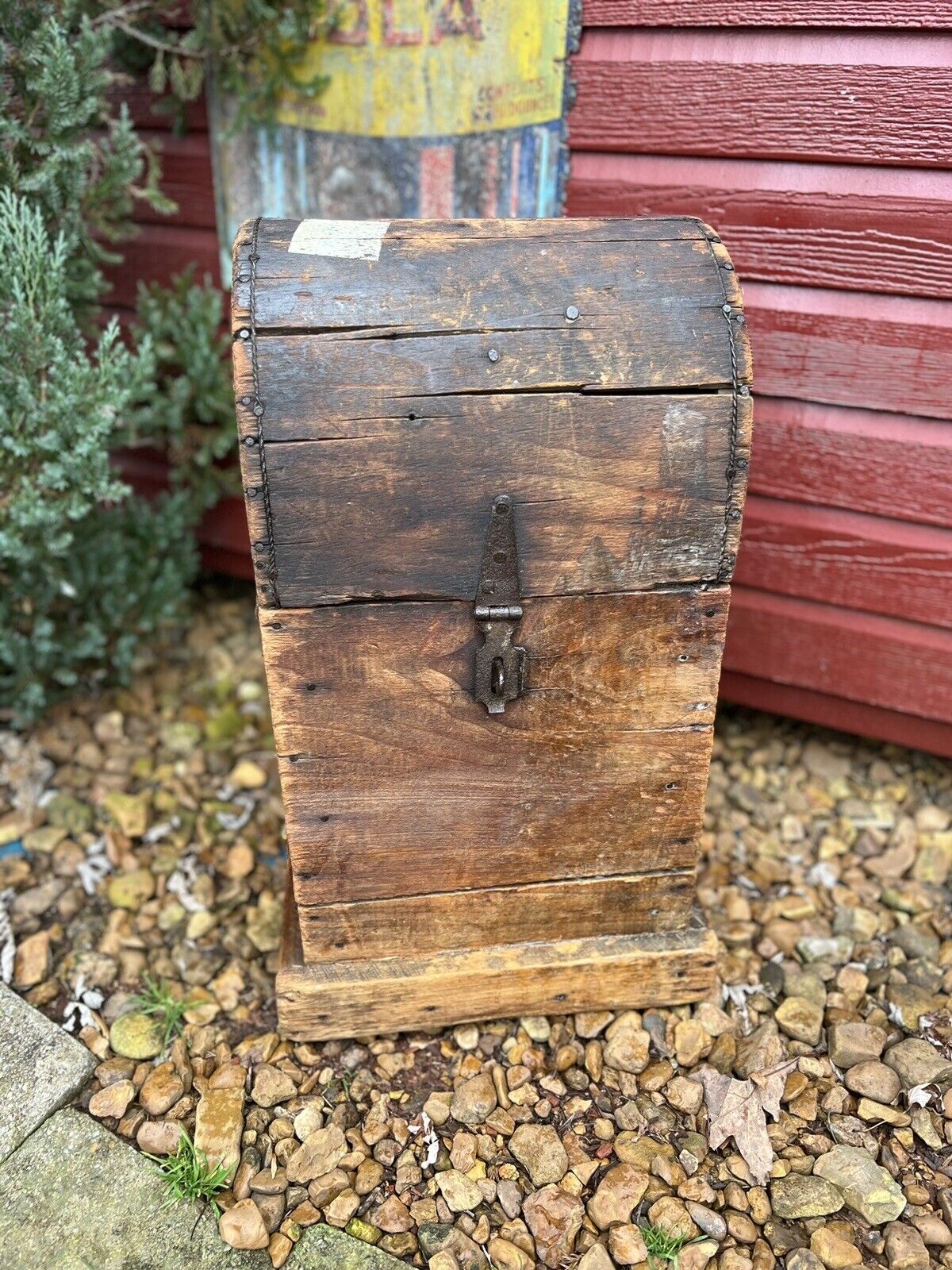 RARE LATE 1900 ANTIQUE LABELED HIGHAM'S ROCKER LID WOODEN BOX WINE OR DRUGGISTS