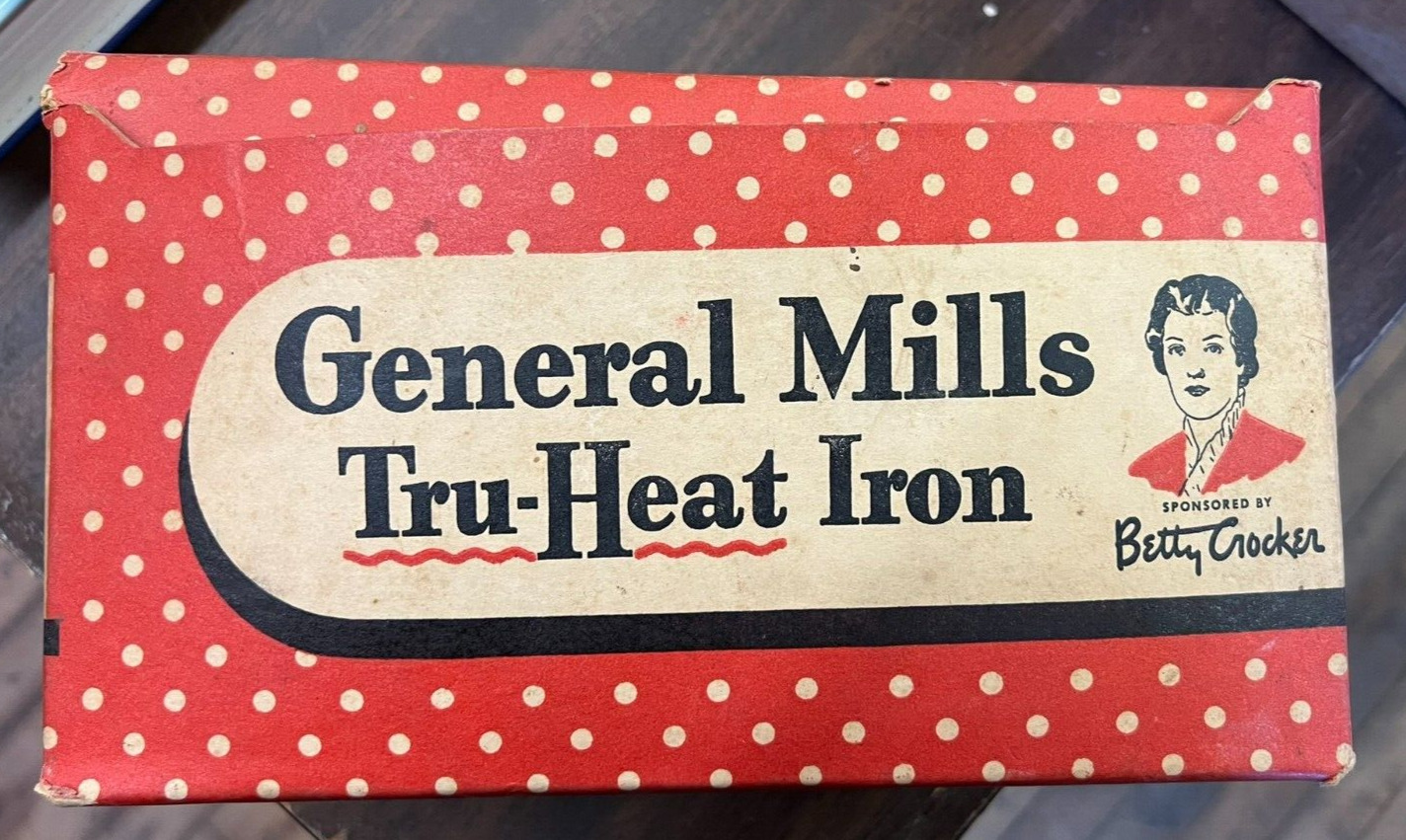 Vintage 1946 General Mills Betty Crocker Steam Iron BOX ONLY