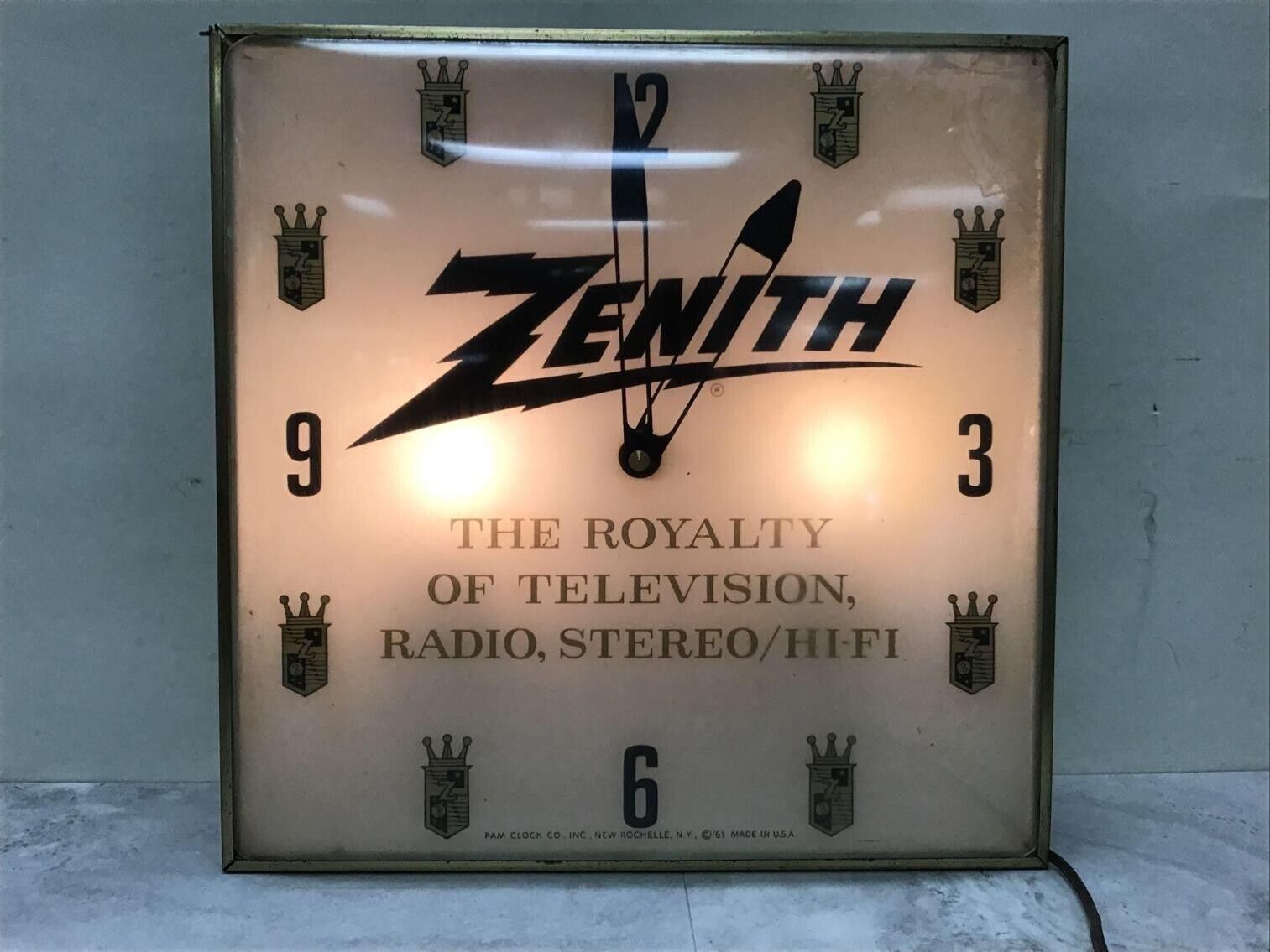 Advertising Lighted Wall Clock PAM 1961 Vintage Zenith TV Television Phono Radio