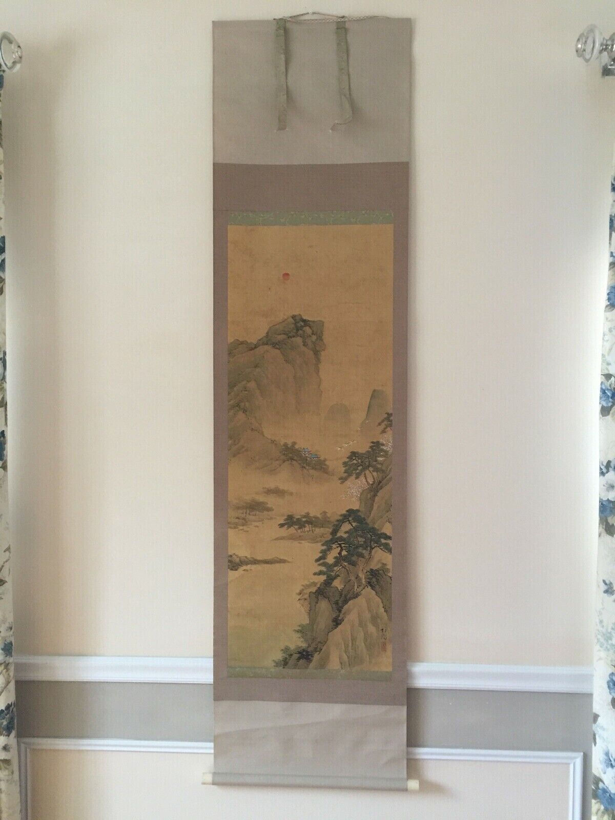 Vintage Japanese / Chinese Painting Scroll Maintain 