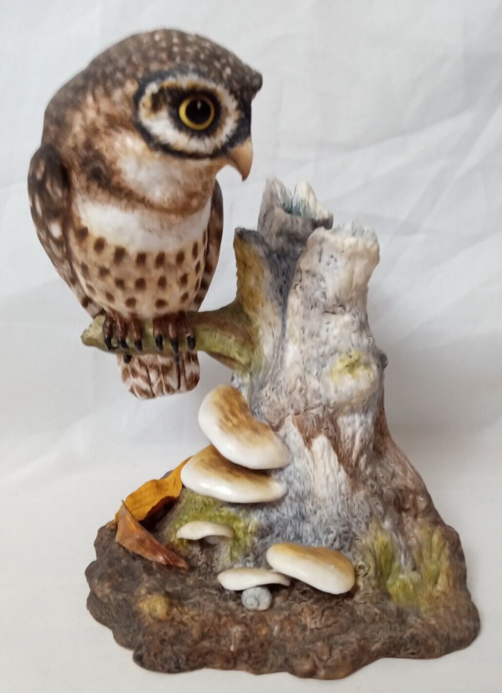 Boehm Owl Figurine Limited Edition Bone Porcelain Made in England Extreme Detail