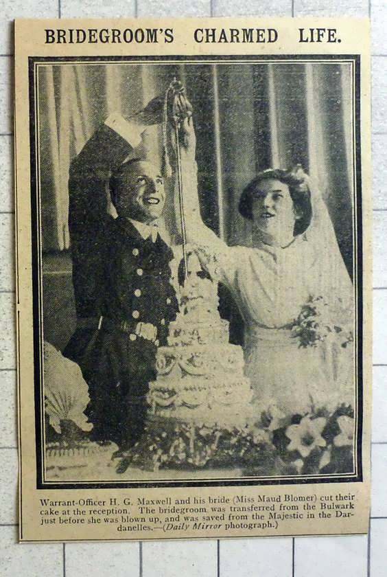 1915 Warrant Officer Hg Maxwell With Bride Maud Blomer Cutting Cake