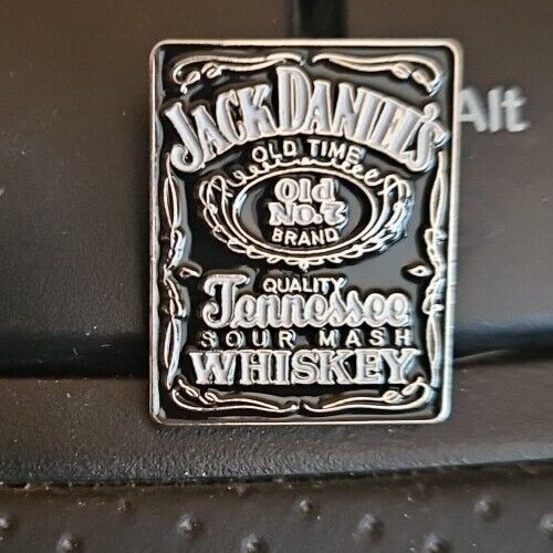 Jack Daniels Whiskey Lapel Hat Tie Tac Pin