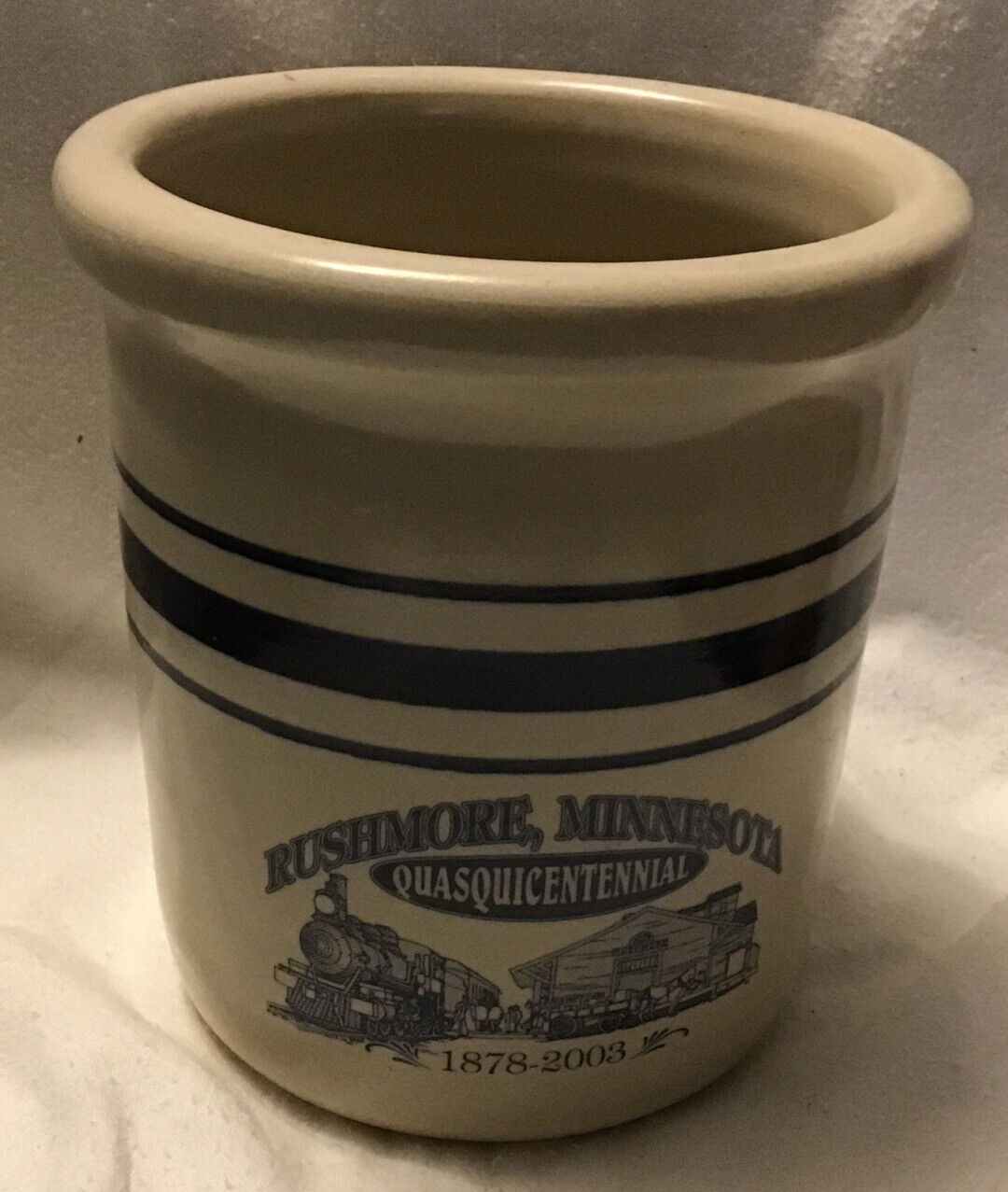 Rushmore Minnesota Quasquicentennial 1878-2003 1 Quart Crock Shaker & Thangs