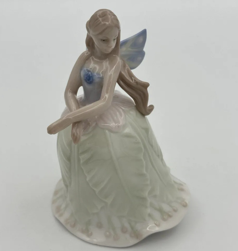 Statue Porcelain 2015 Girl Vintage Exquisite Multi Color Decor Marked 114 g Nice