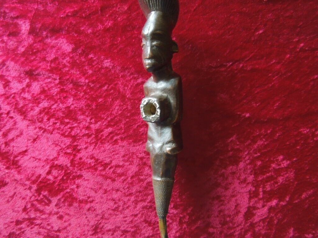 J5595  ANTIQUE  BELGIUM CONGO TABACCO PIPE  LIGHT  WOOD  NICE  CARVED  SEE DESCR