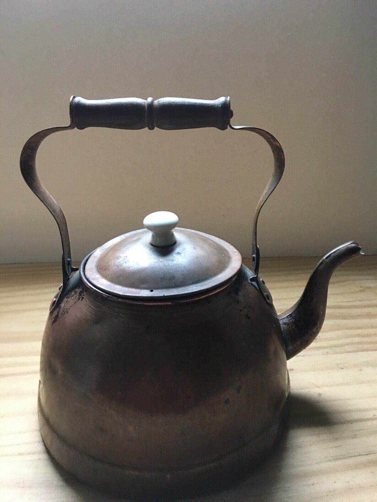 Vintage 1930s Copper Tea Kettle With Wood Handle 9.5\