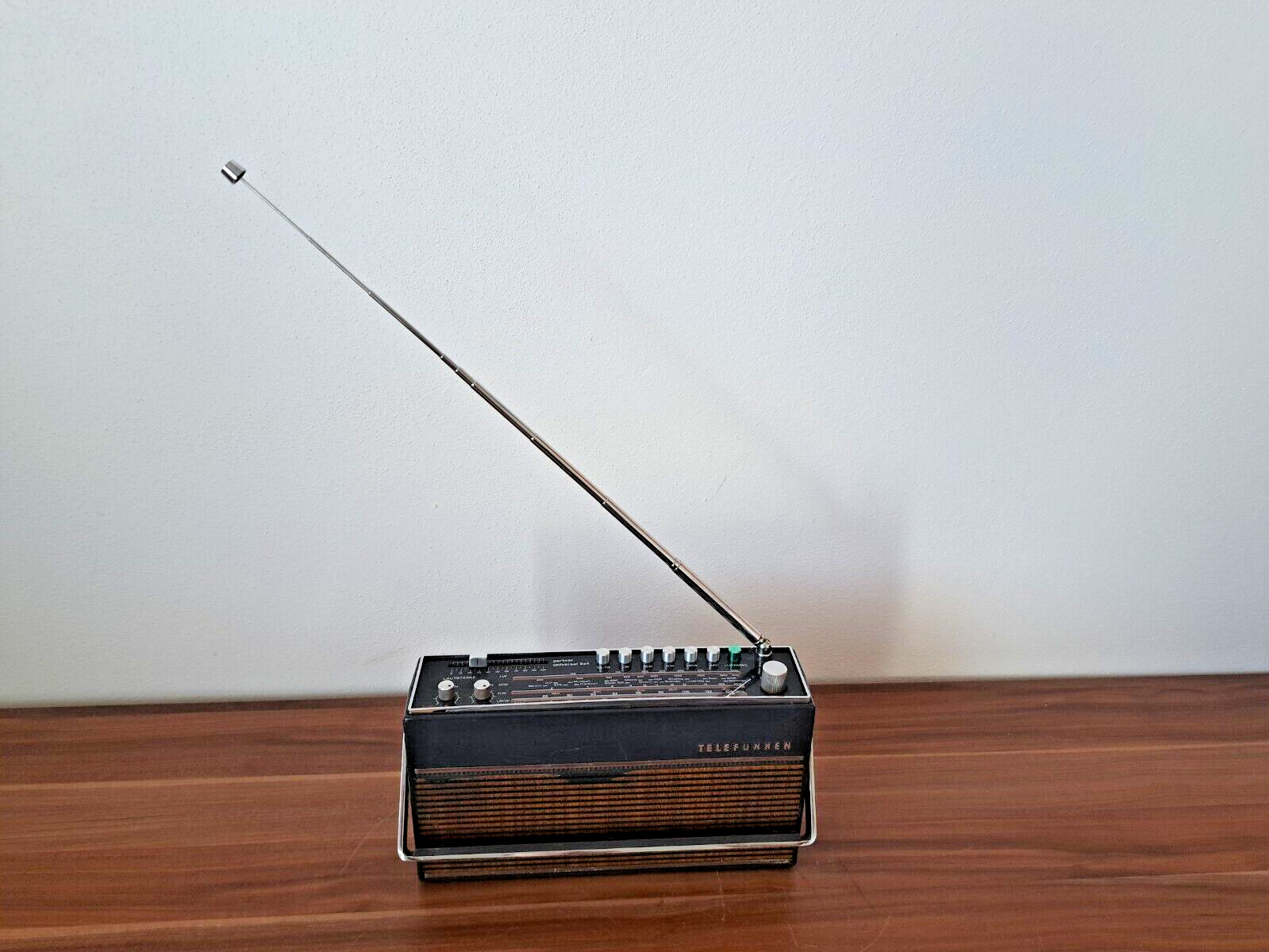 Vintage transistor radio TELEFUNKEN 1970s Germany. Works