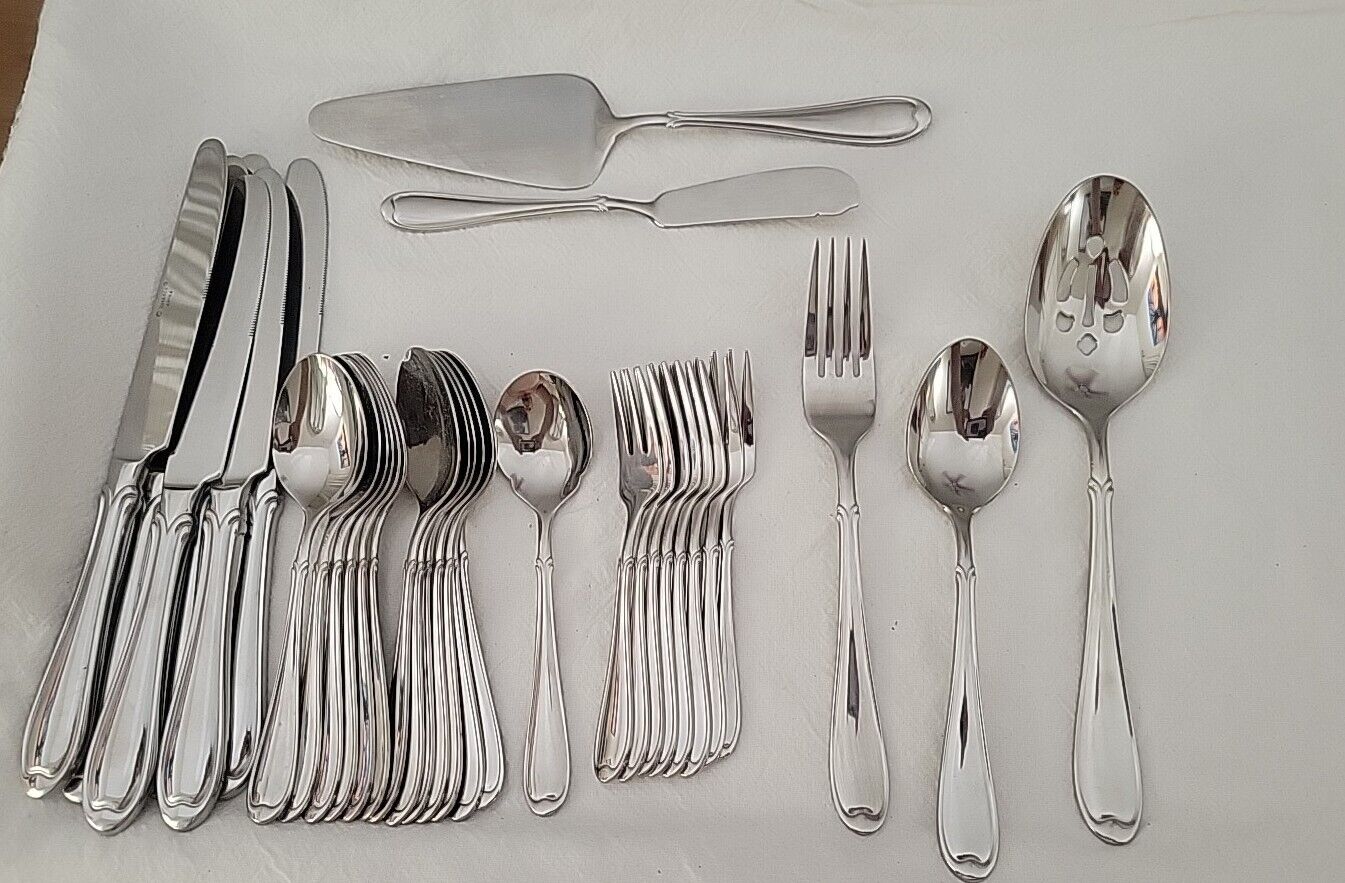 33 Pc Wallace SUMMERSET  18/10 Stainless Mixed Flatware