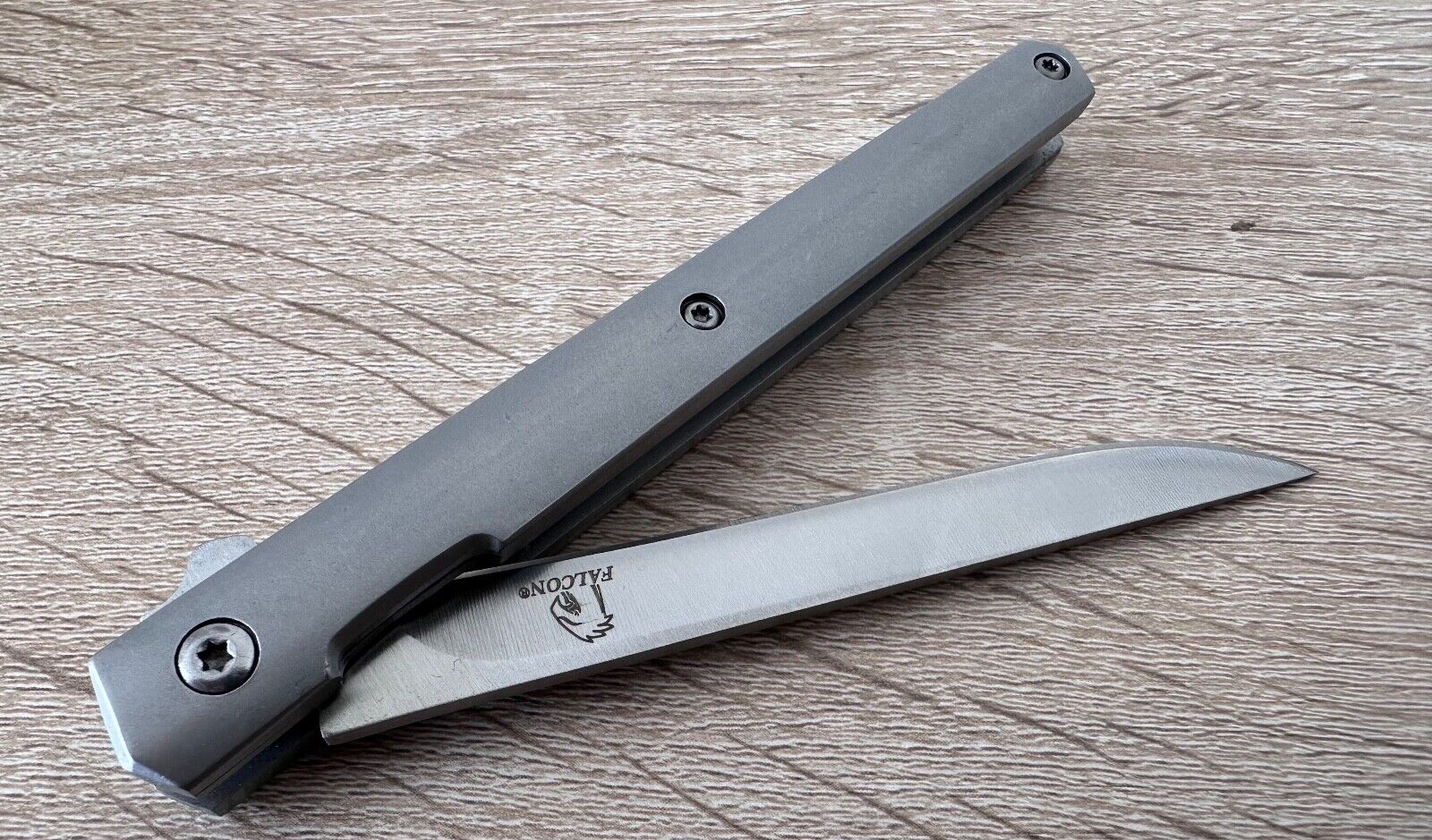 Slim Pocket Knife Folding Metal Handle Razor Sharp 440 Stainless Steel Blade CEO
