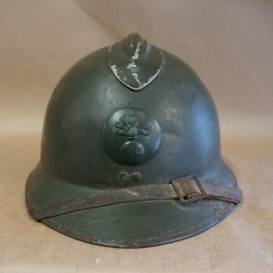 ANTIQUE French World War II Republique Francaise RF Militray Combat Helmet