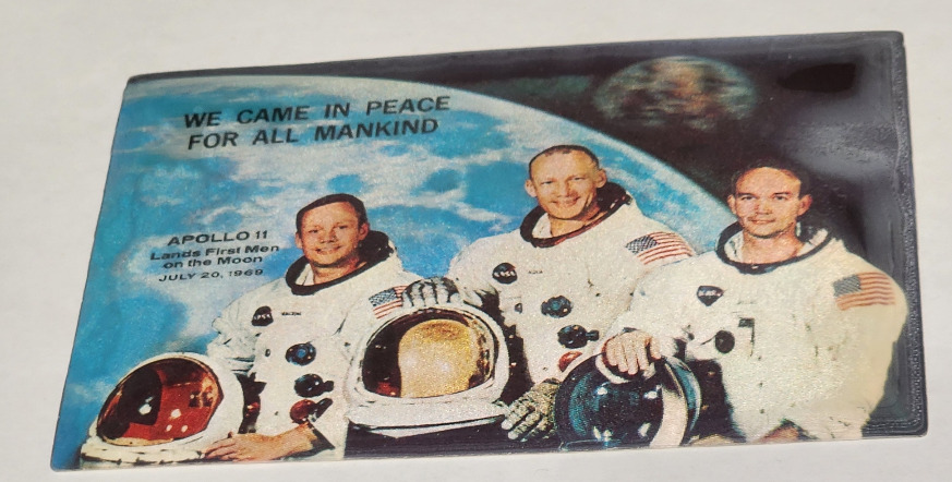 Apollo 11 3D Lenticular Neil Armstrong Buzz Aldrin Michael Collins 1969 Postcard