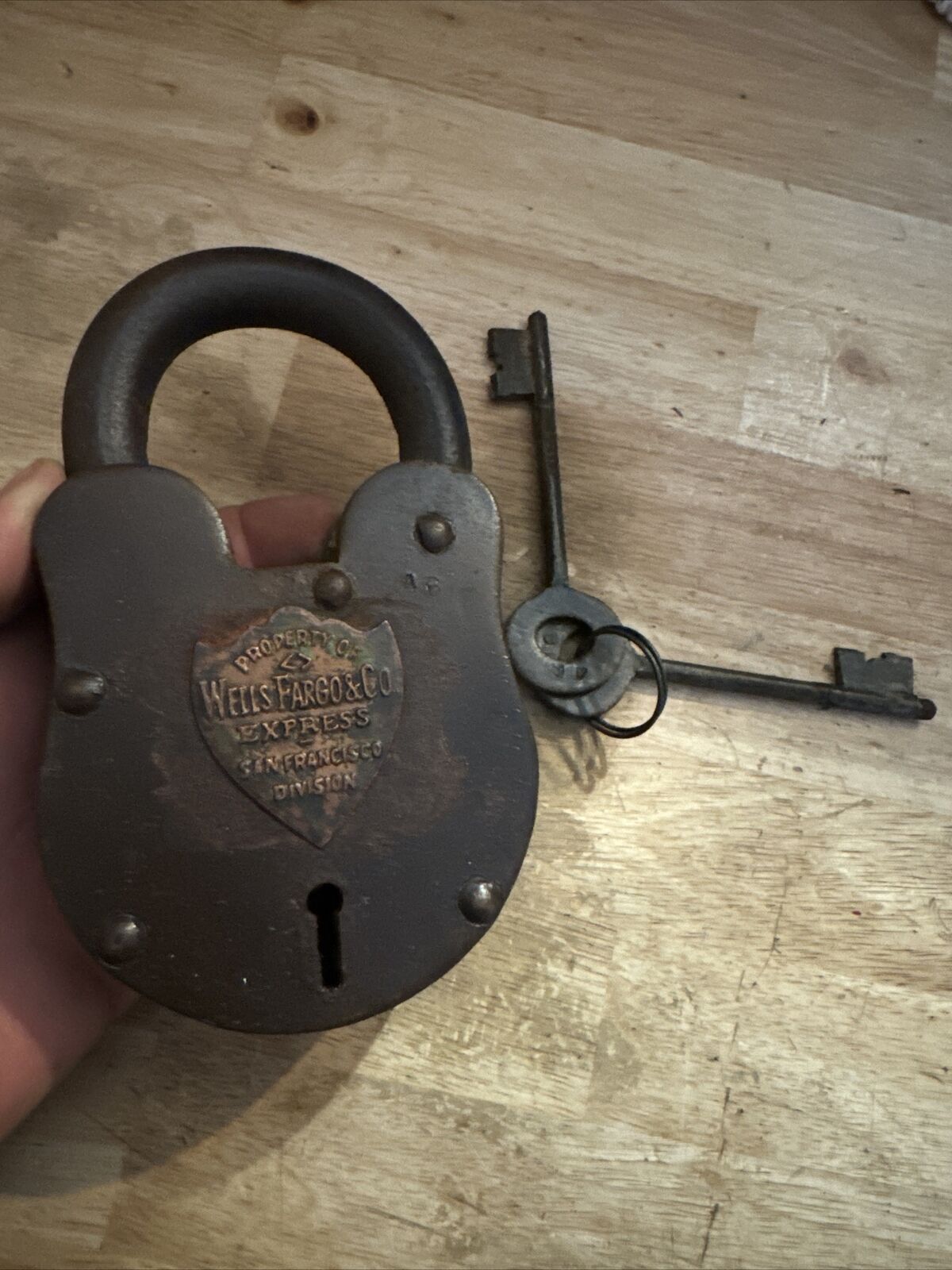 Wells Fargo Padlock Blacksmith Gunsmith Lock Keys Set Lot Patina Collector 2+LBS