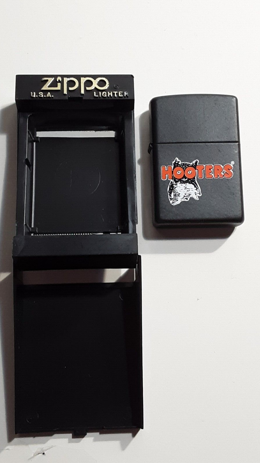 New Unfired Zippo Hooters Matte Black Lighter Rare in original box & papers