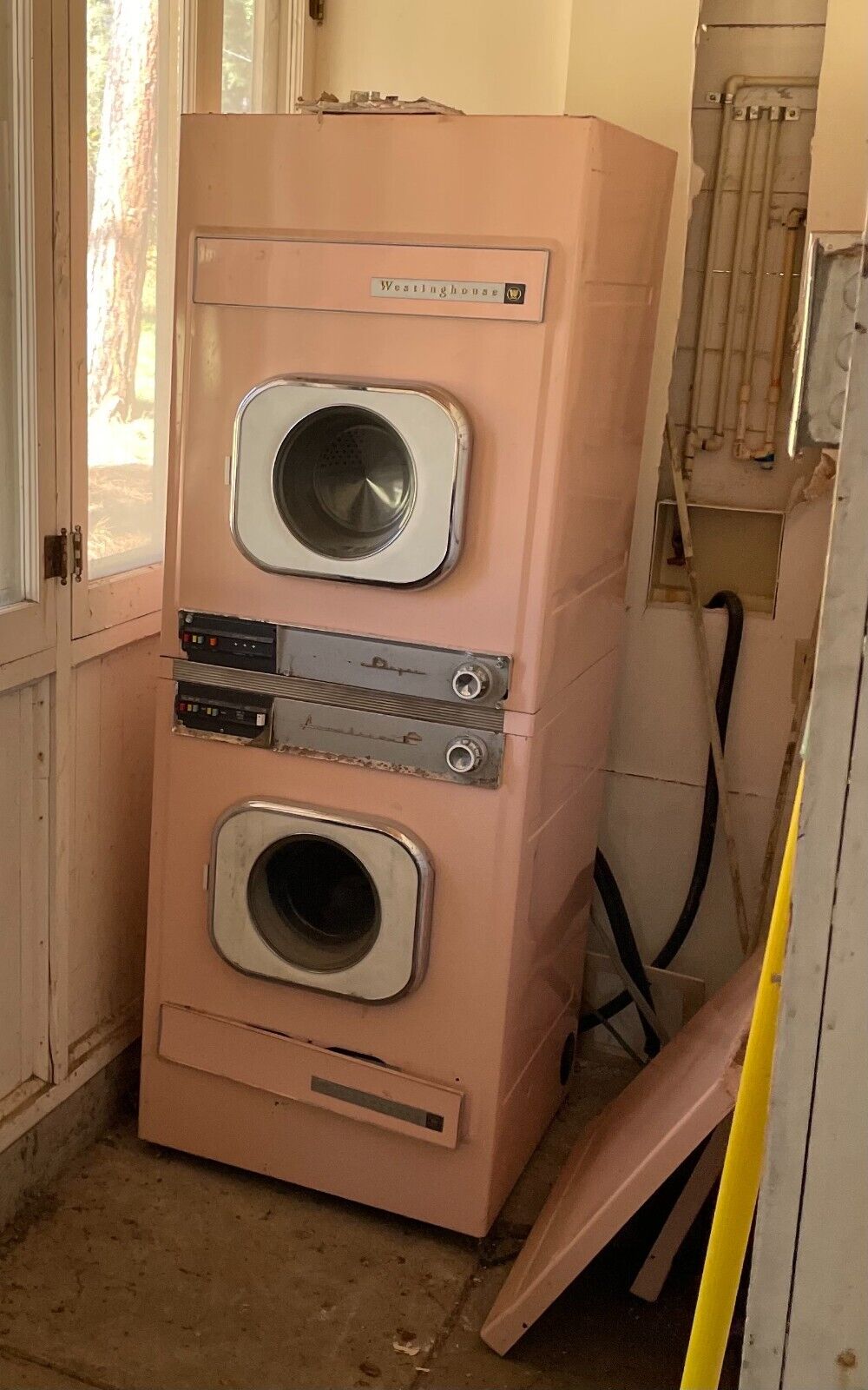 1962? Vintage PINK Westinghouse Stackable Washing Machine Washer / Dryer Set