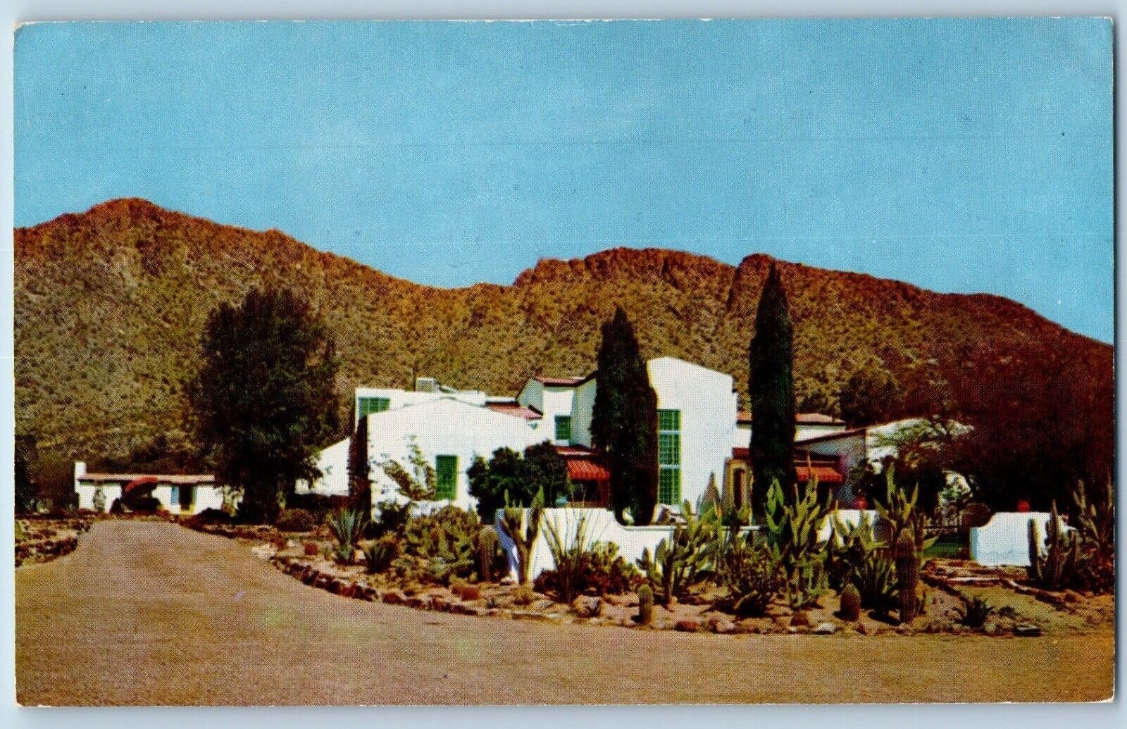 Phoenix Arizona Postcard La Vista Grande Resort Apartments Camelback Road c1960