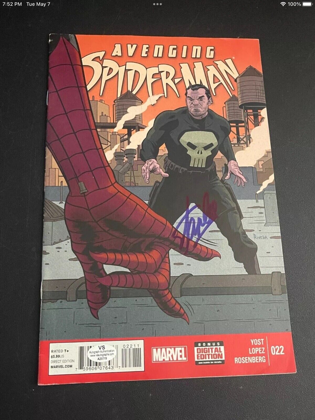 Avenging Spider-Man 22 Signed By Stan Lee W/COA  Last Issue Punisher