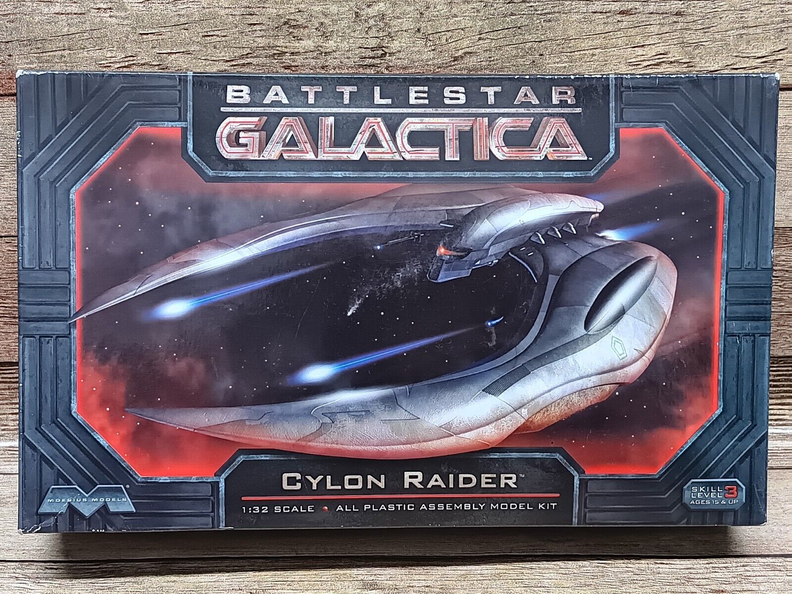 Moebius Battlestar Galactica  CYLON RAIDER  1:32 SCALE KIT #926 OPEN BOX