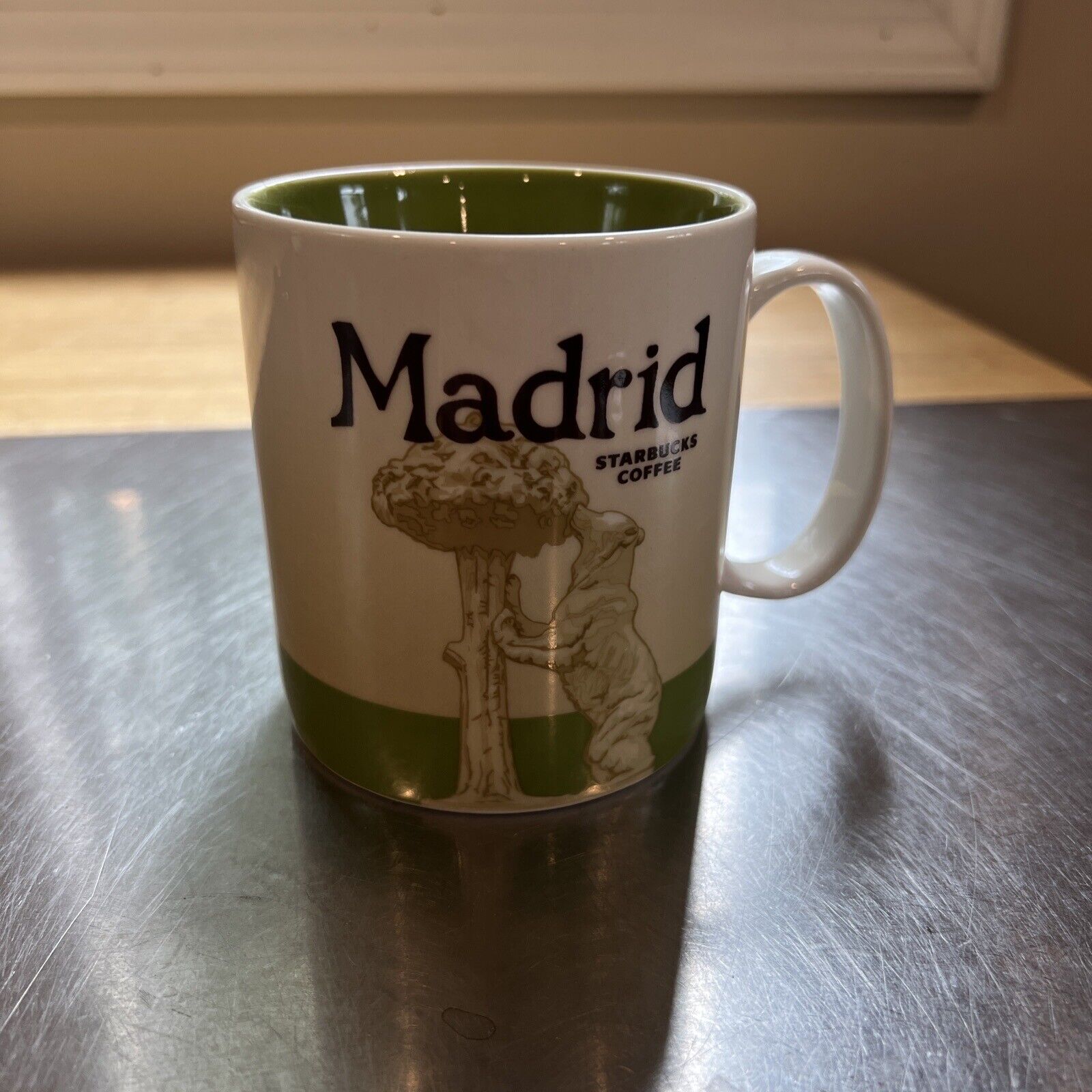 Starbucks 2008 Collectors Series Madrid Spain 16 oz Coffee Mug