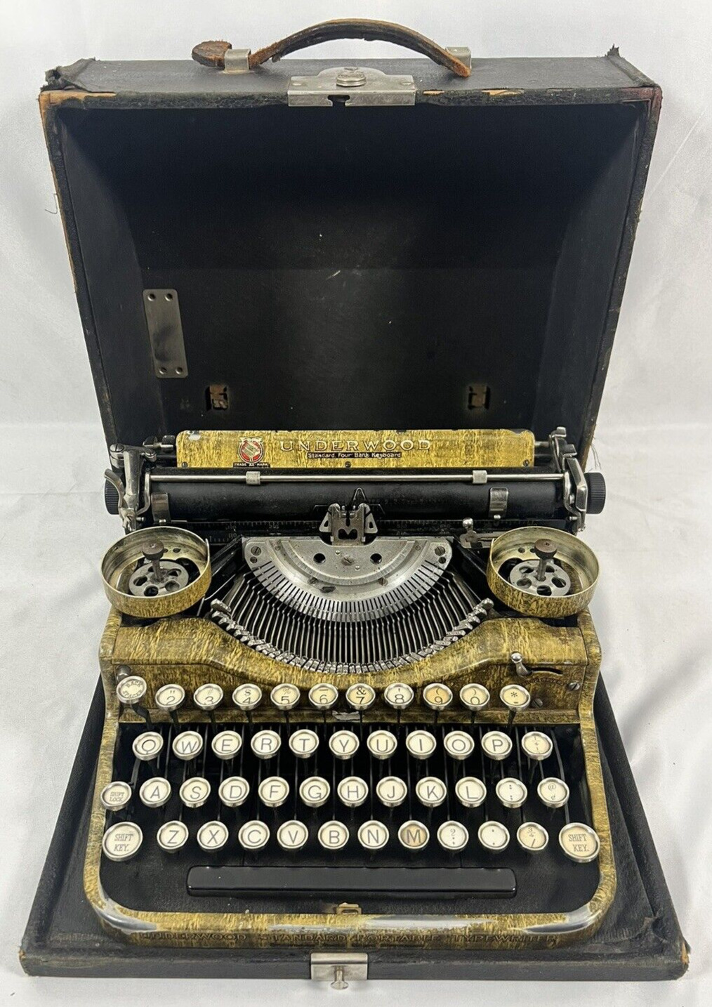VTG 1929 Underwood Standard Four Bank Portable Typewriter  Faux Walnut/Oak Grain
