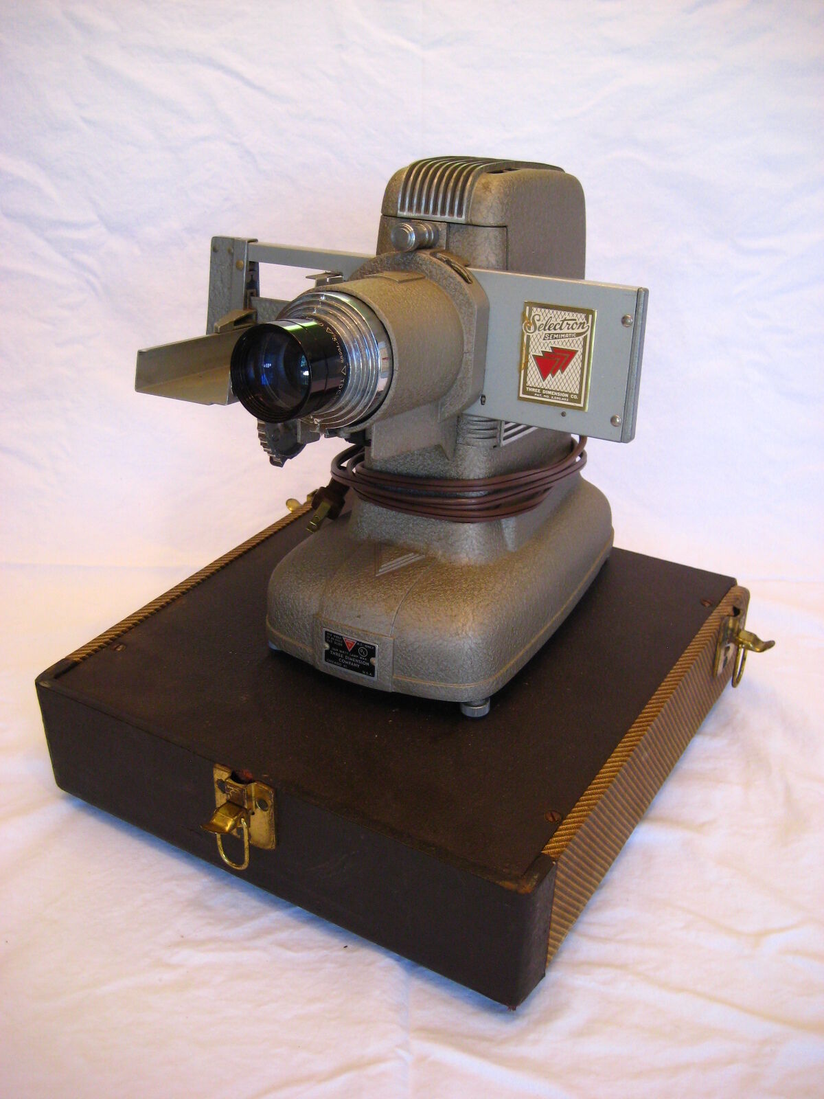 Vintage TDC Vivid Model D Slide Projector with Case