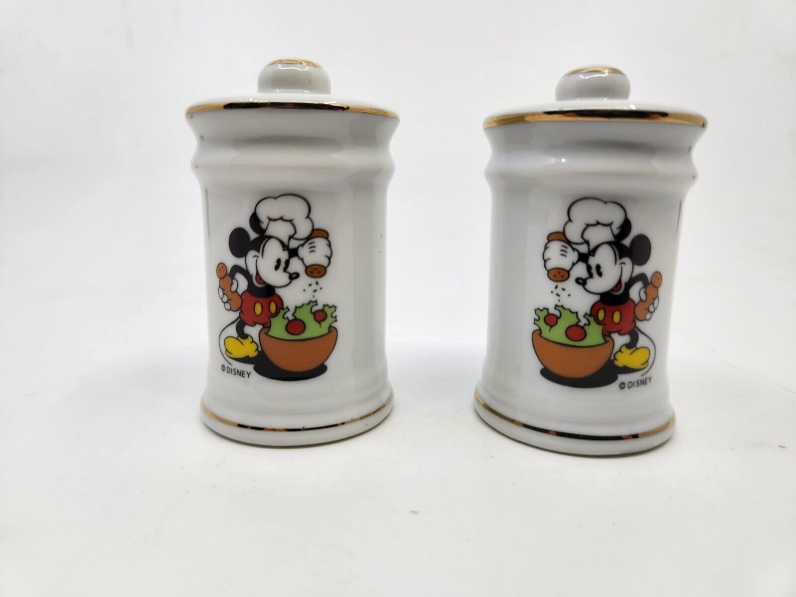 Vintage Walt Disney Mickey Mouse Chef Mickey Salt & Pepper Shaker Set Pre-owned