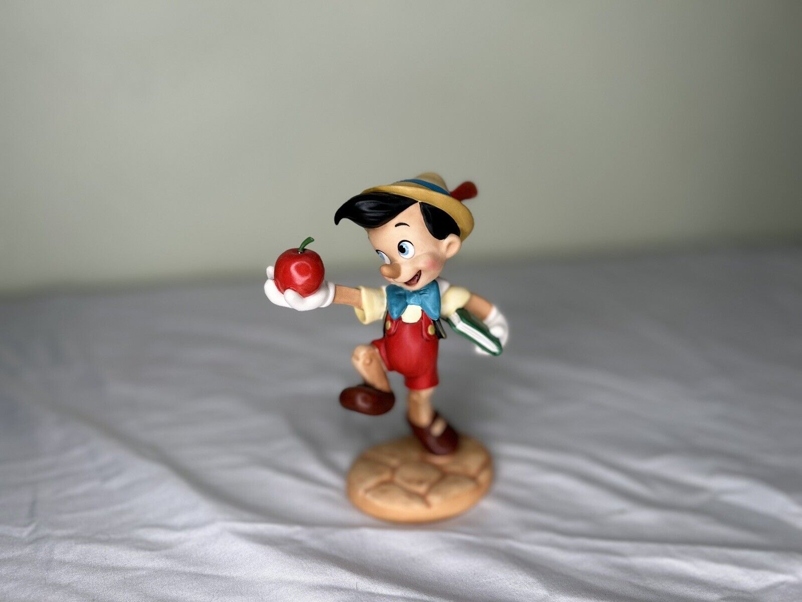 41110 Pinocchio Figurine “goodbye Father”
