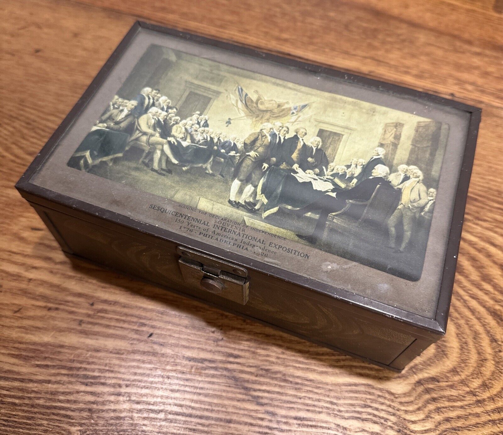 1926 Philadelphia Sesqui-Centennial International Exposition Souvenir Box