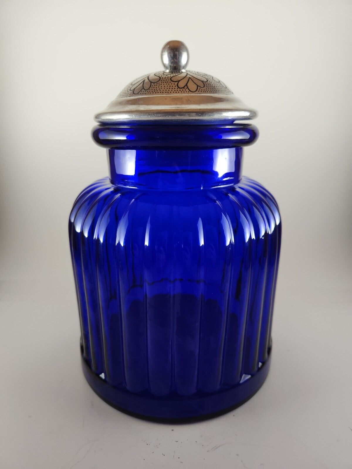 Vintage Cobalt Blue Round Ribbed Canister Jar, Cookie in Jar, Cracker Jar 1980s