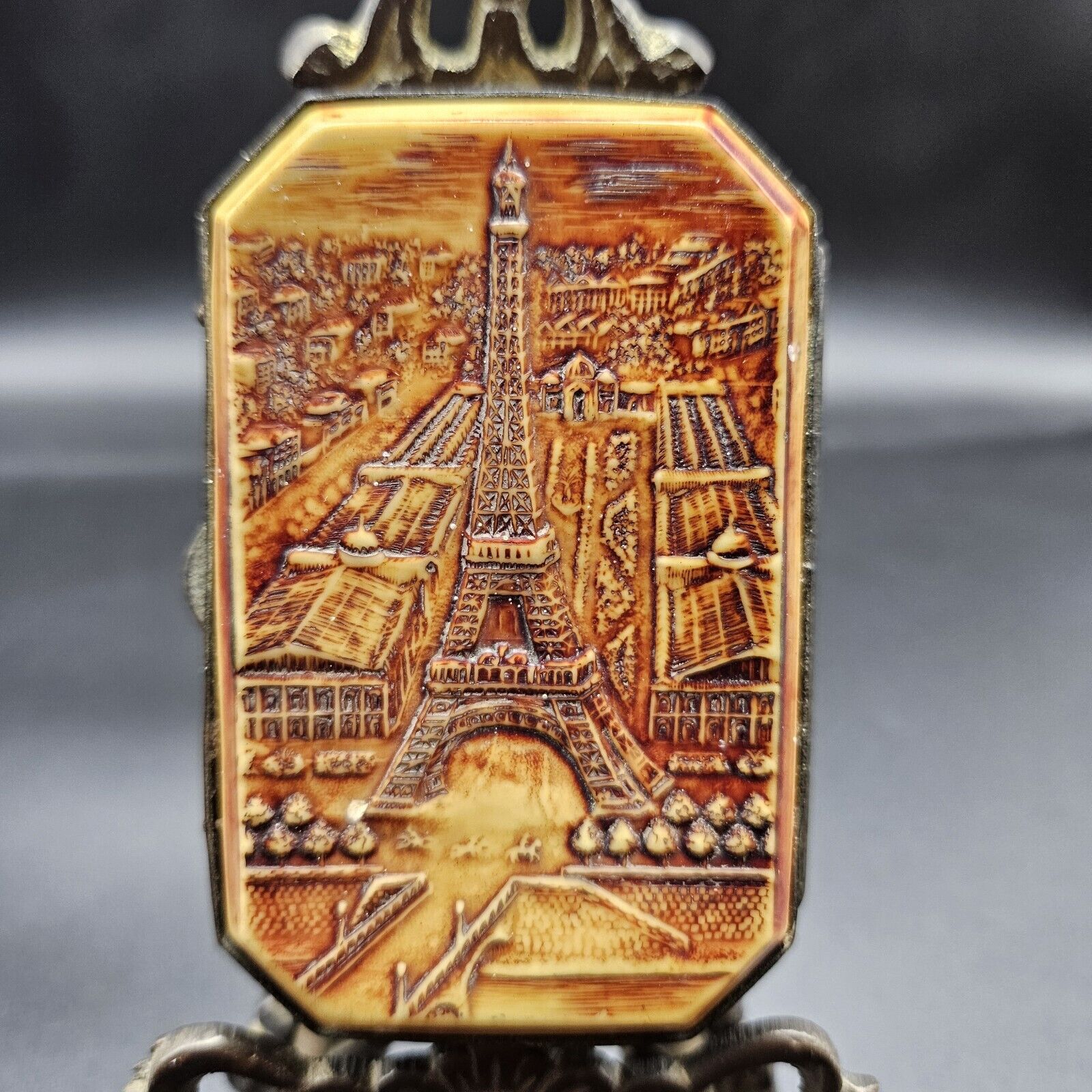 Exposition universelle de Paris 1889. Tour Eiffel Tower Souvenir Cigarette Case