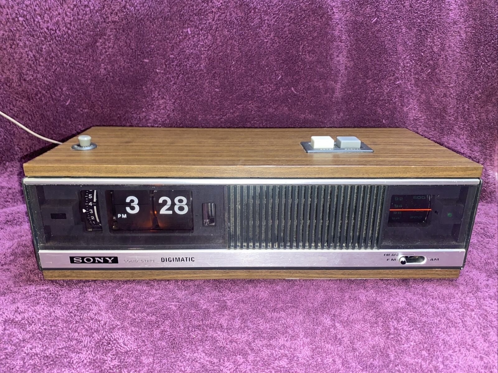 Vintage Sony Digimatic 8FC-79W Solid State Clock Radio Tested And Working