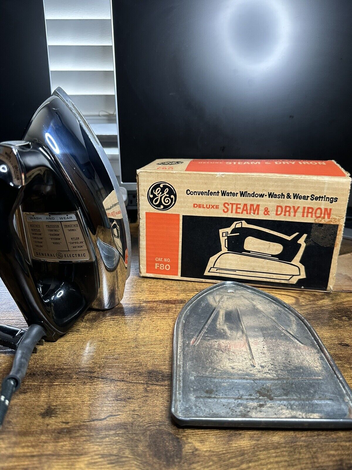 Vintage 1960s GE General Electric Steam and Dry Iron tested 41F80 1100 Watt
